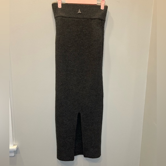 Maniere De Voir Off Shoulder Knit Crop Top and Pencil Skirt Set - Picture 9 of 10